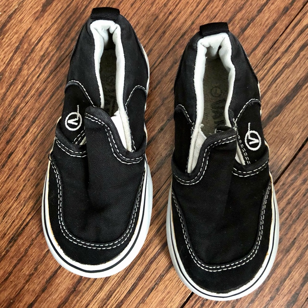Black Slip On VANS. Size 7.